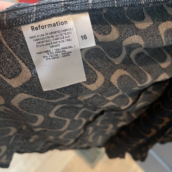 BRAN NEW SOLD OUT Sigmund Dress - Reformation - Picture 6 of 6